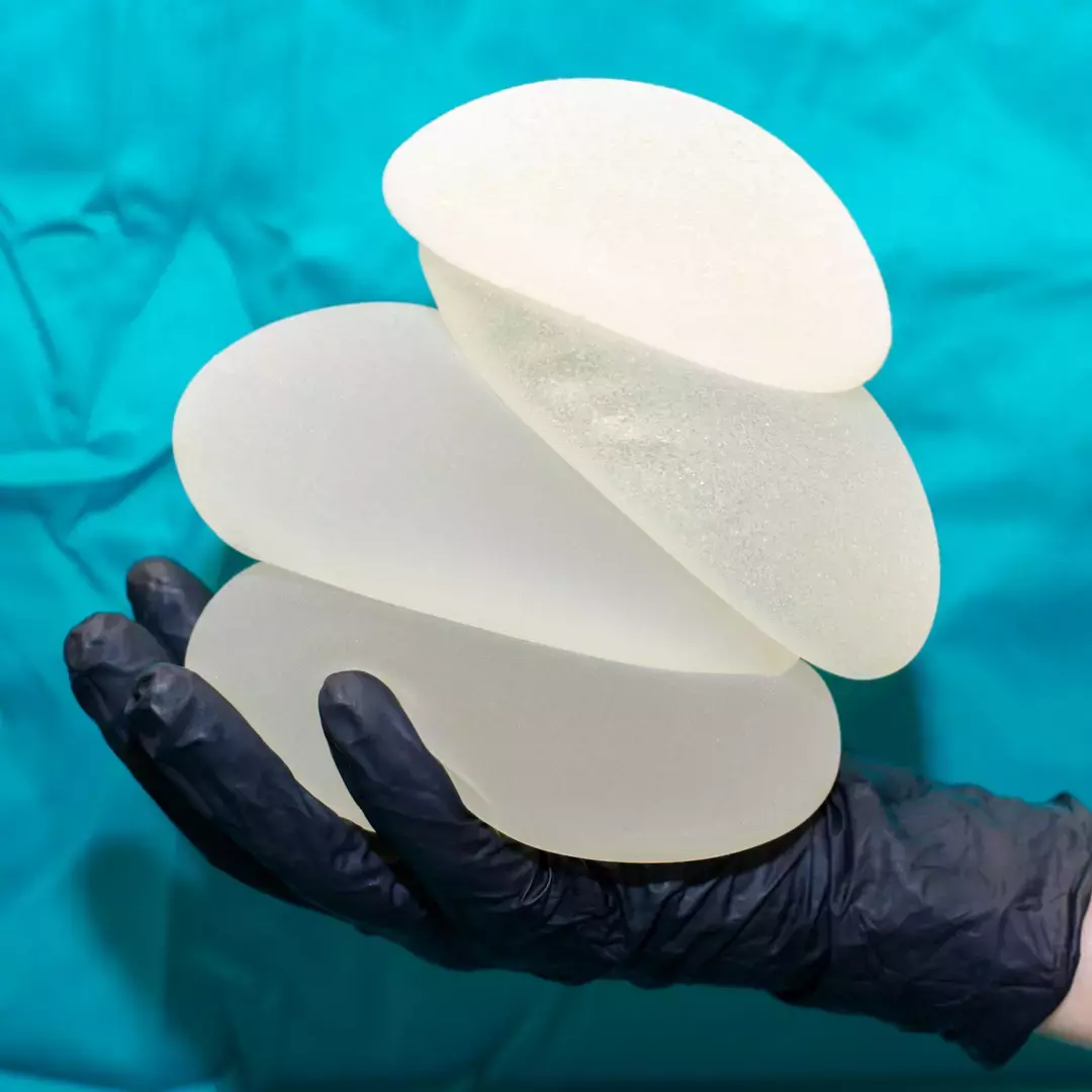 breast lift with implants 1
