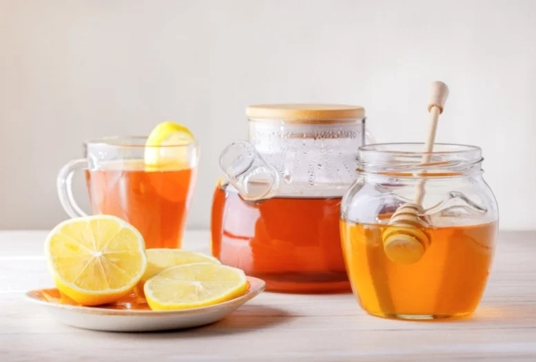 Honey and lemon for cough e1641590354664